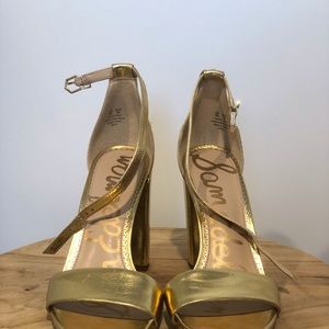 Sam Edelman Yaro Block Heel in Gold